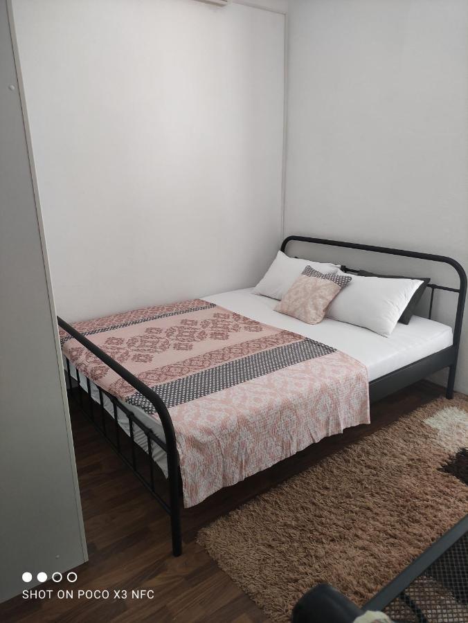 Apartmani Lana شيبينيك الغرفة الصورة